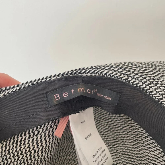 Betmar New York  Wide Brim Sun Hat White Black White Black - Picture 7 of 7